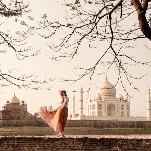 Tourism_01_1200x1200